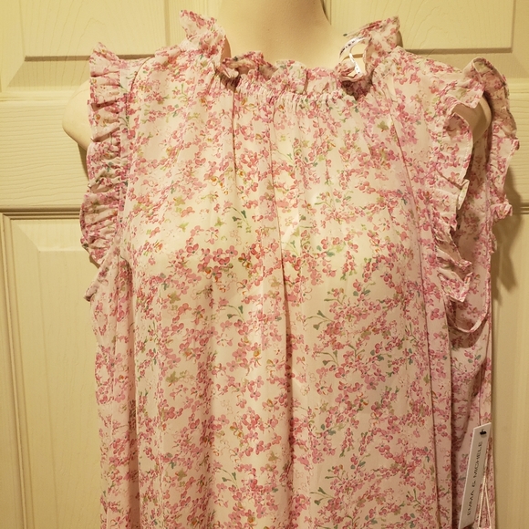 Emma & Michele Floral Maxi Dress - Picture 2 of 5